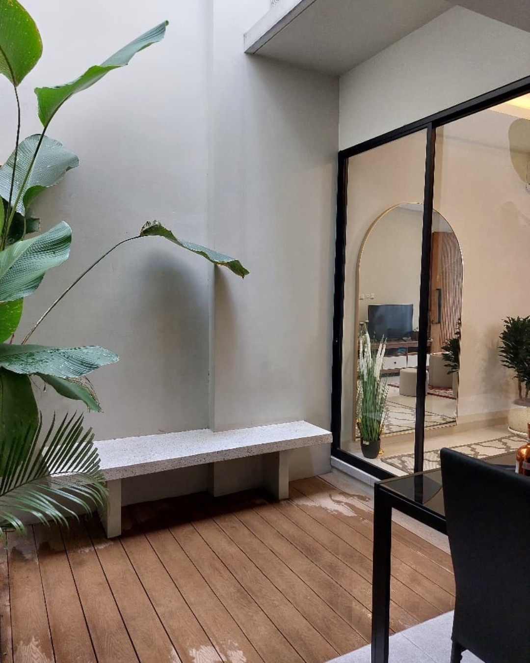 boutique-real-estates-developer-rumah-2-lantai-properties-gambar-rumah-minimalis-terbaru-design-rumah-minimalis-terbaru-modern-houses-bumihomey-bumi-azurite-viola-backyard-design